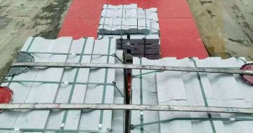 江西 芝麻白仿形加直形路沿石出货日常