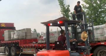 江西 黄金麻冰裂纹，地铺石装车