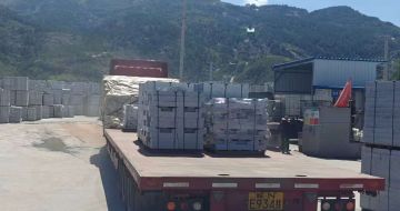 江西 芝麻白仿形路沿石，直形路沿石