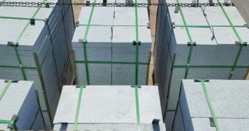 江西 芝麻白花岗岩5公分地铺石 花岗岩厂家工厂装车日常