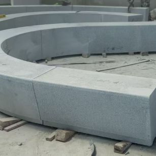 江西 芝麻白花岗岩光面弧形坐凳