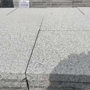 江西 白麻花岗岩石材推荐 荔枝面地铺石