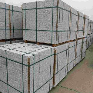 江西 白麻花岗岩石材荔枝面地铺石（300*600*50）