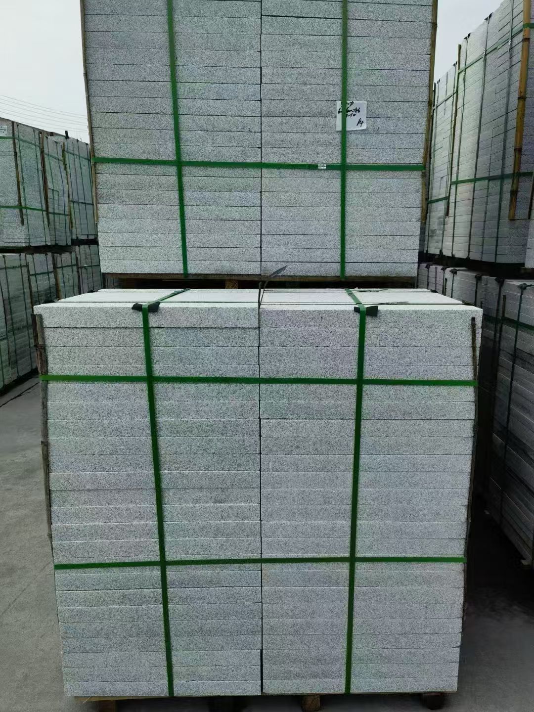 江西 芝麻白火烧，园林广场市政工程地铺石，1.8~5.0厚均有现货