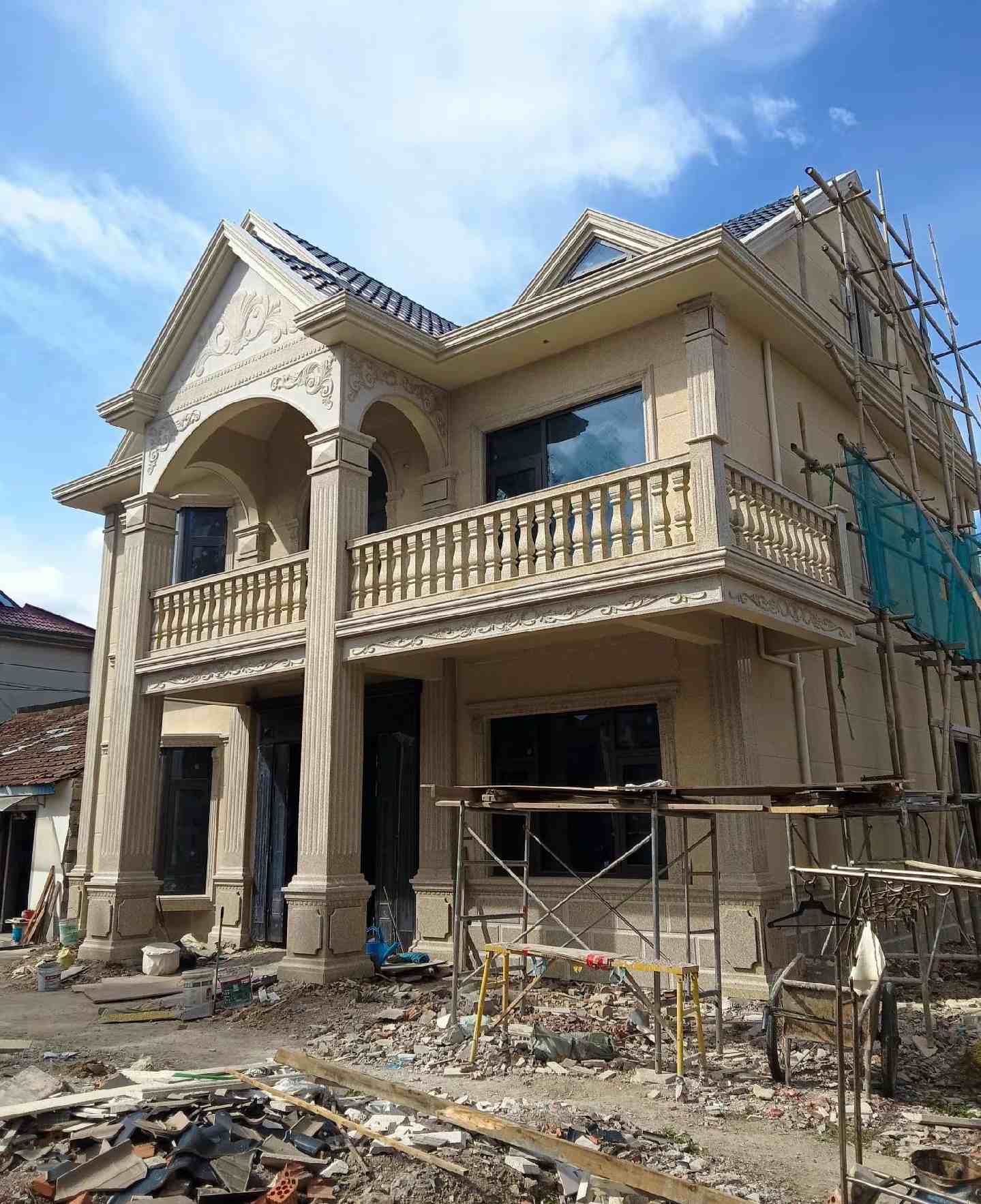 江西 黄金麻花岗岩石材私人别墅雕花门楼柱阳台栏杆