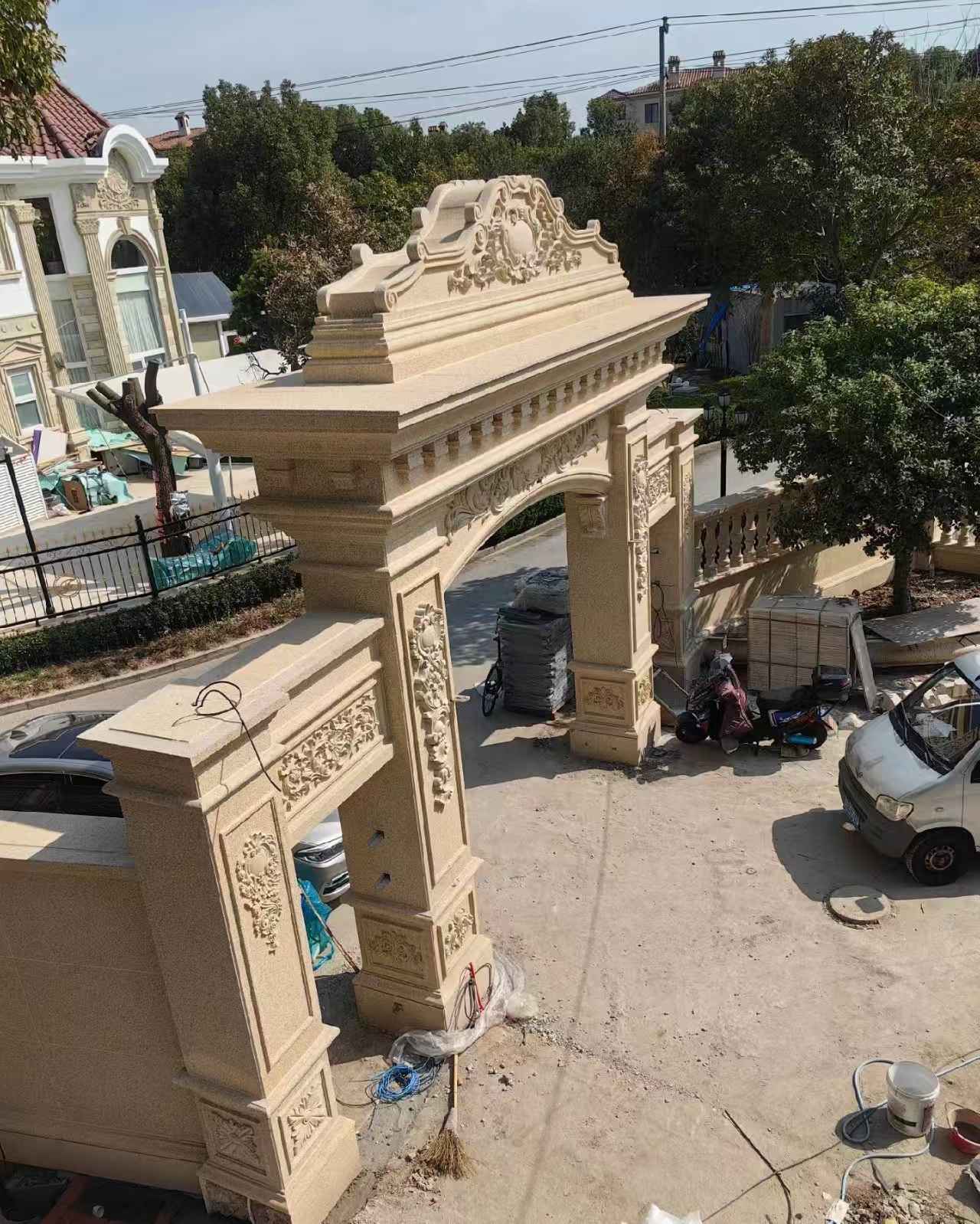 江西 黄金麻荔枝面花岗岩别墅门楼