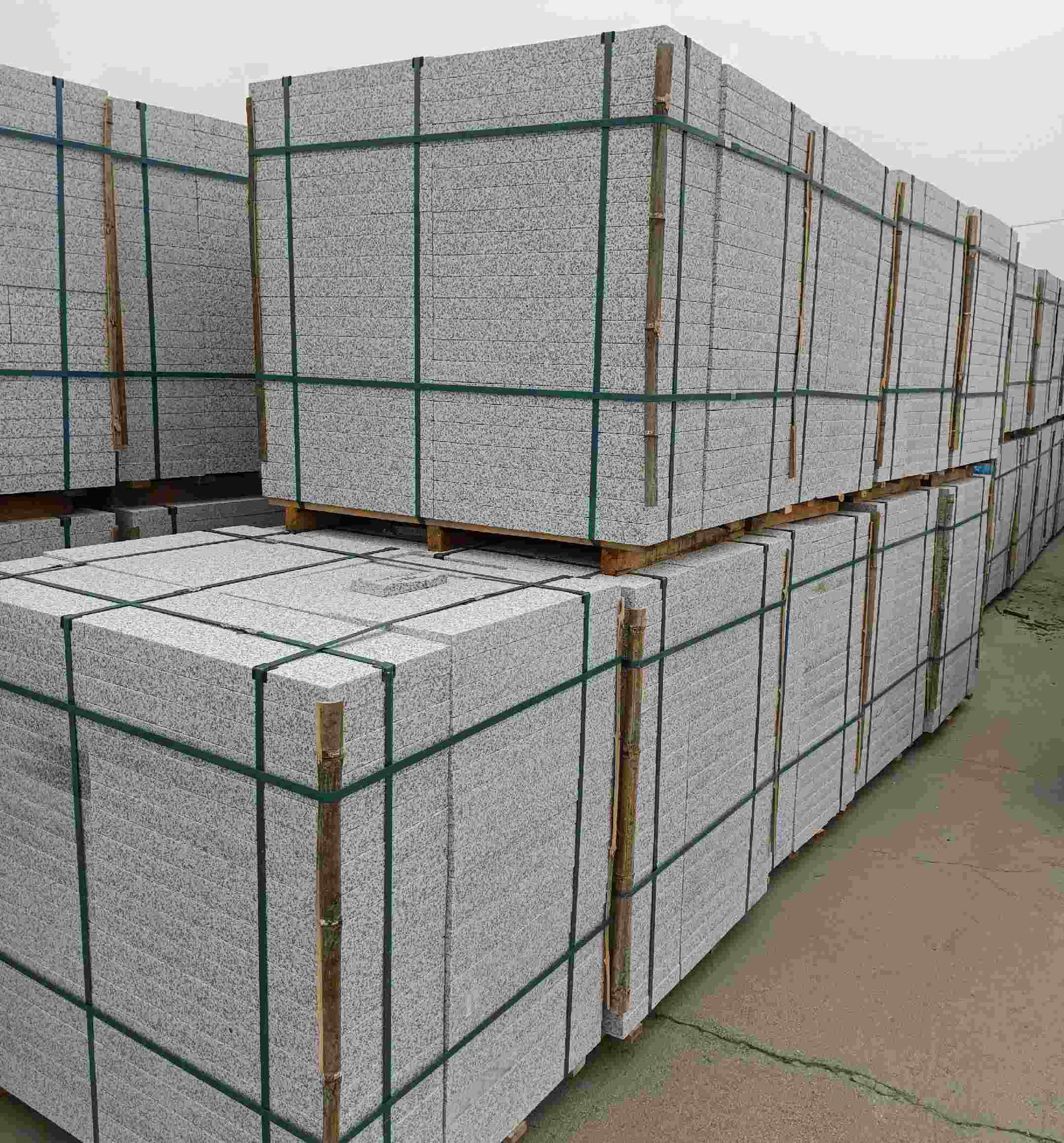 江西 白麻花岗岩石材荔枝面地铺石（300*600*50）