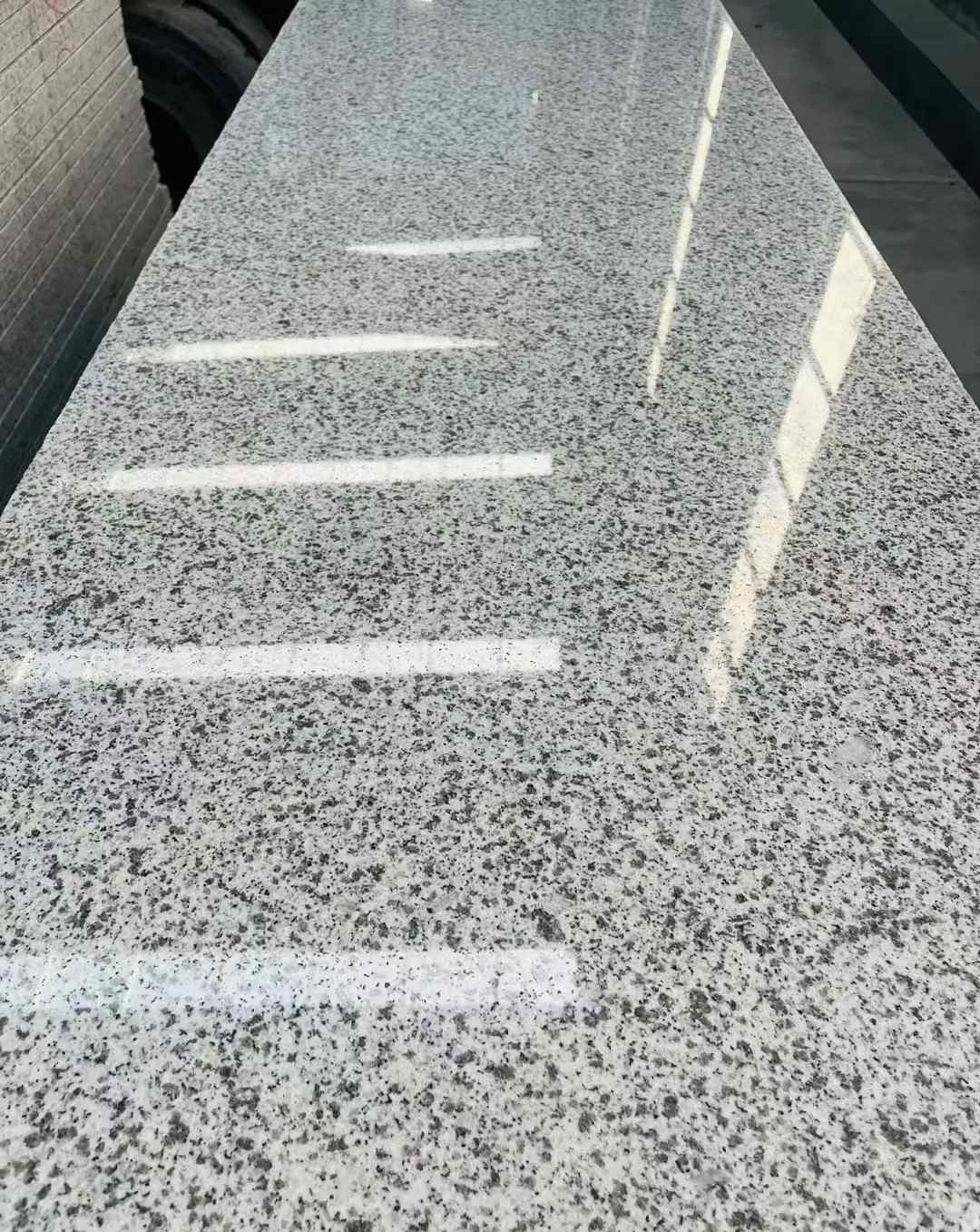 江西 白麻花岗岩光面毛板