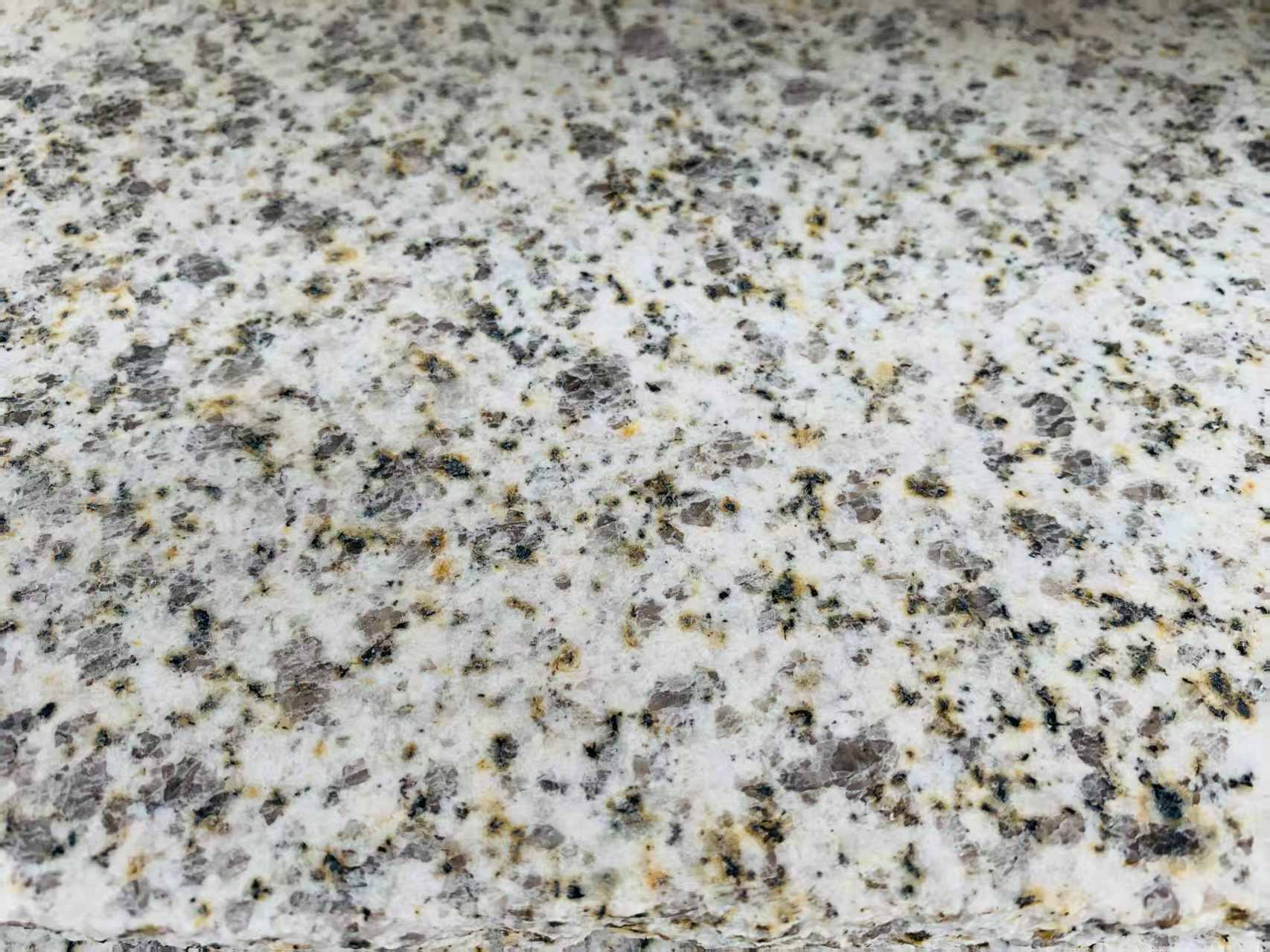 江西 黄金麻花岗岩石材浅黄光面