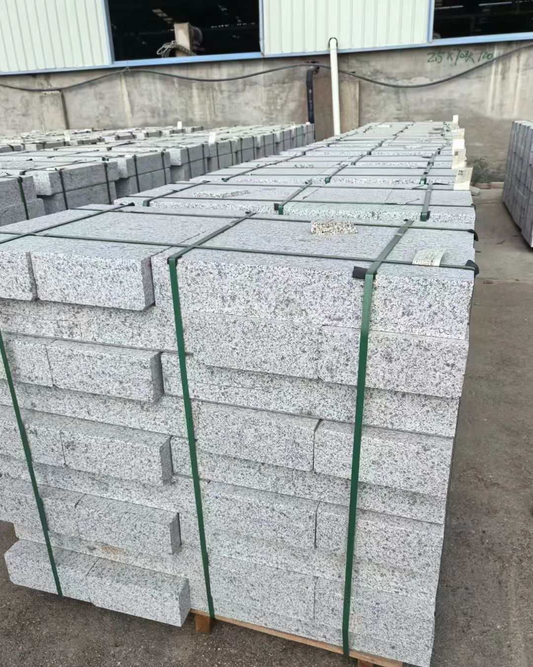 江西 白麻花岗岩路沿石，弧形路沿石，道牙石，马路牙子，界石，路缘石，平沿石，直岩石，平缘石等