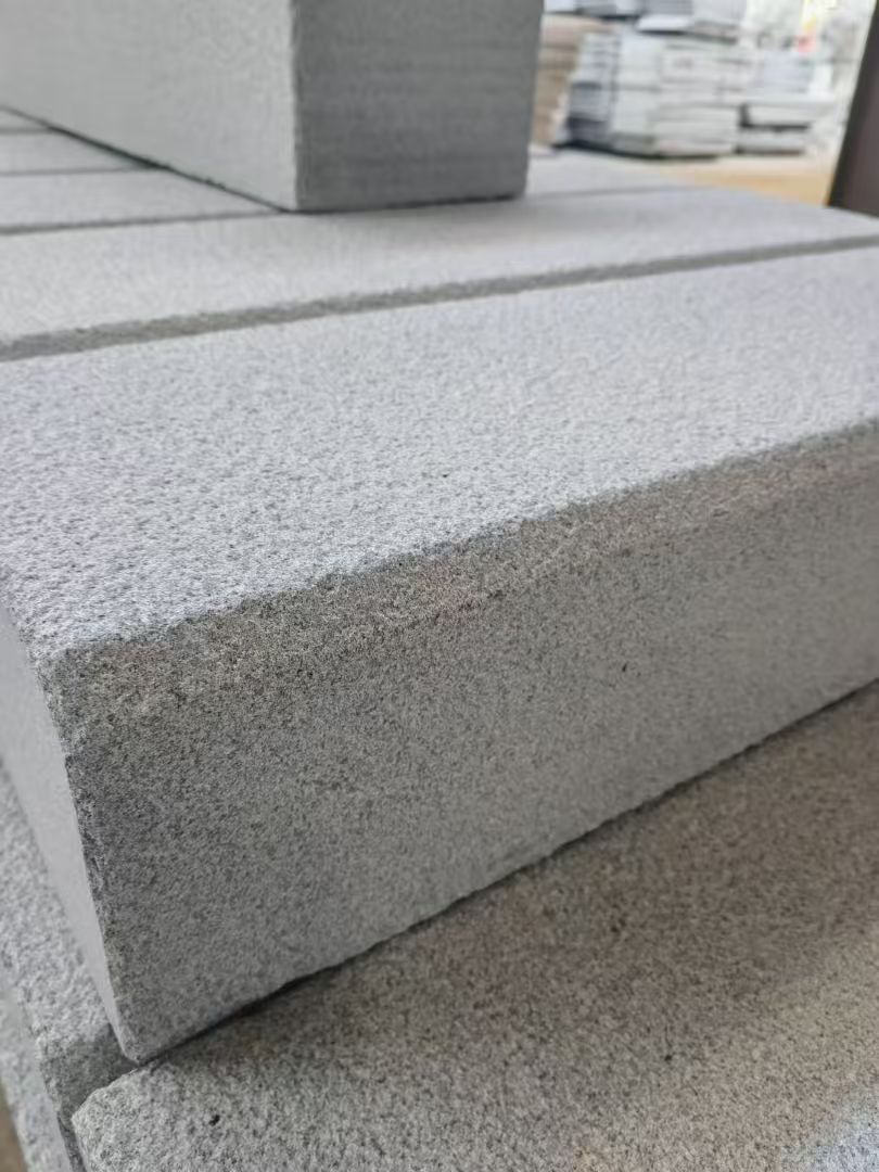 江西 芝麻灰荔枝面路沿石